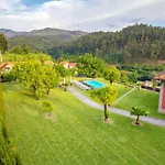 Welcoming With Mountain View In Sobradelo Da Goma *