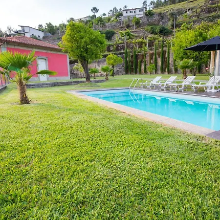 Villa Welcoming With Mountain View In Sobradelo Da Goma *