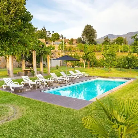 Welcoming With Mountain View In Sobradelo Da Goma